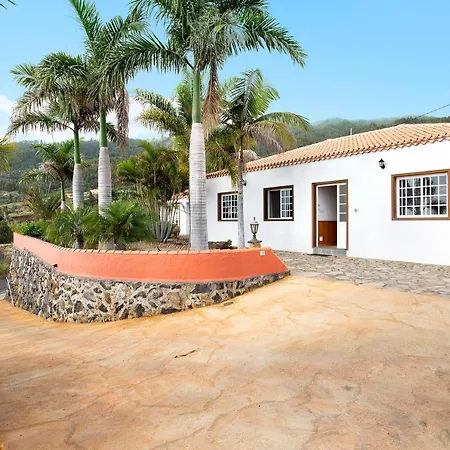 Casa Ariadna Holiday home